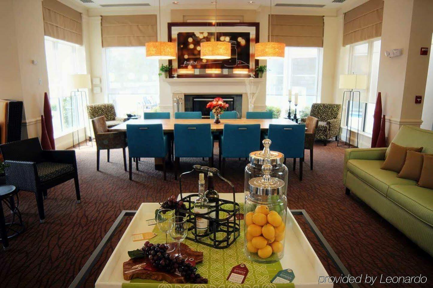 Hilton Garden Inn Charlotte North Экстерьер фото